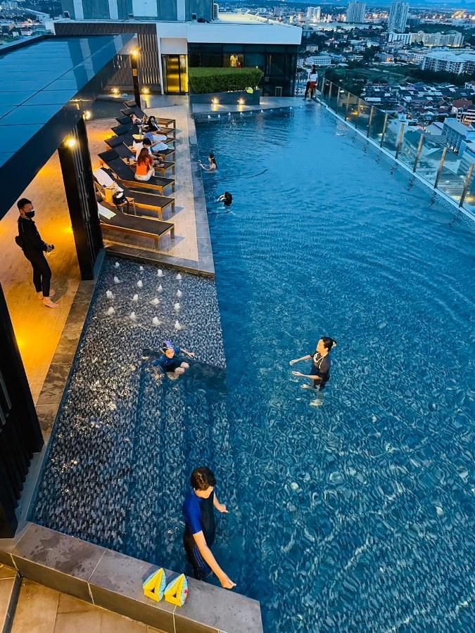 The Base Central Pattaya 2 Bed 2 Bath By Numam Extérieur photo